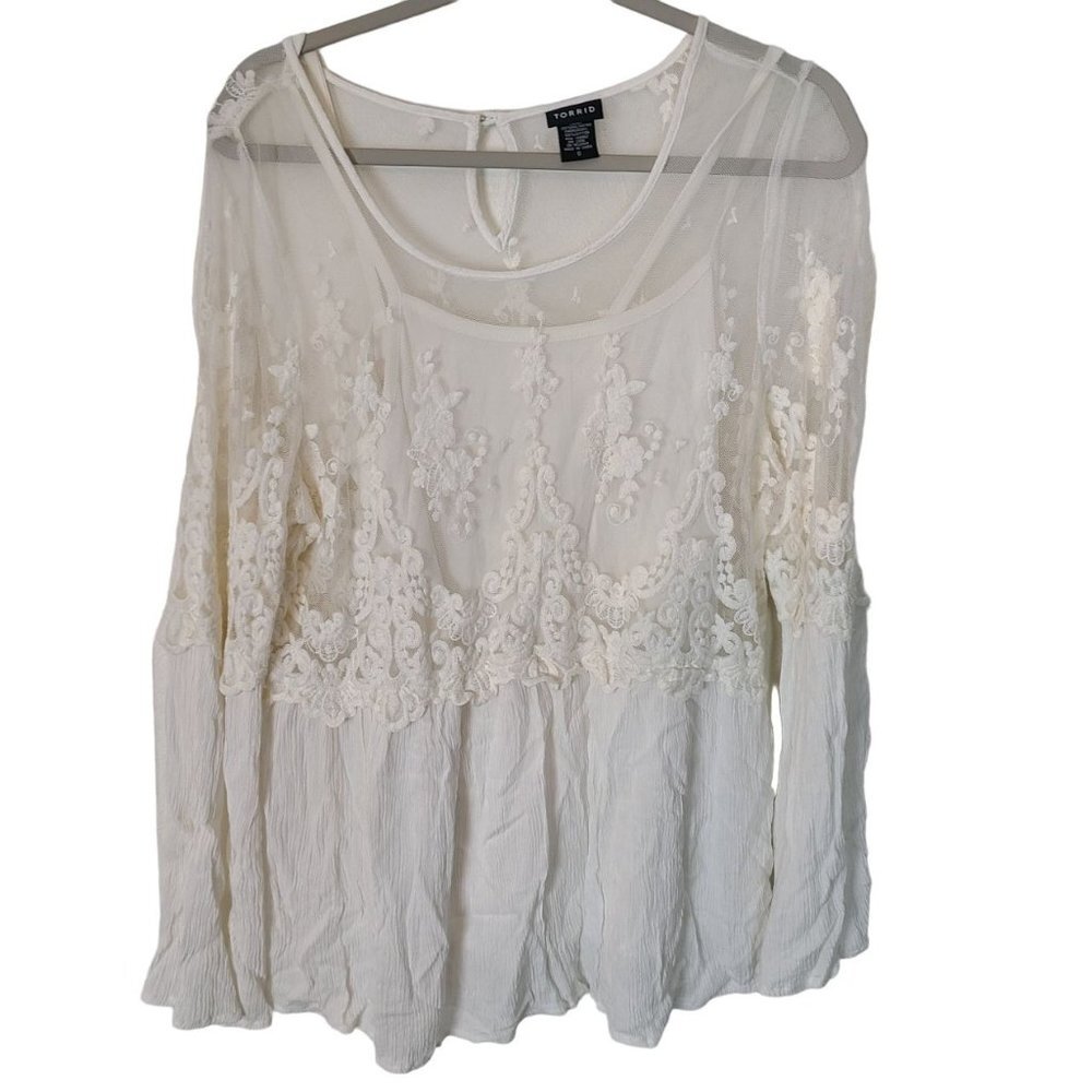Torrid Womens 0X Off White Sheer Lace and Plisse Peplum Embroidered Floral Tunic